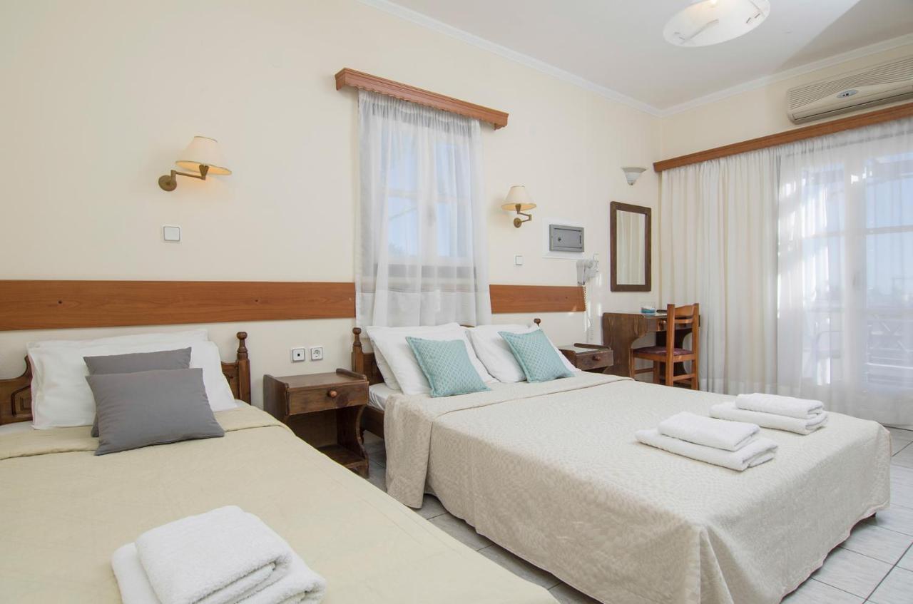 Holiday Beach Resort Santorini Перисса Экстерьер фото