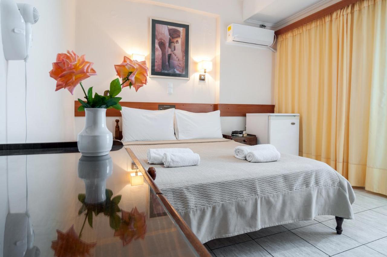 Holiday Beach Resort Santorini Перисса Экстерьер фото