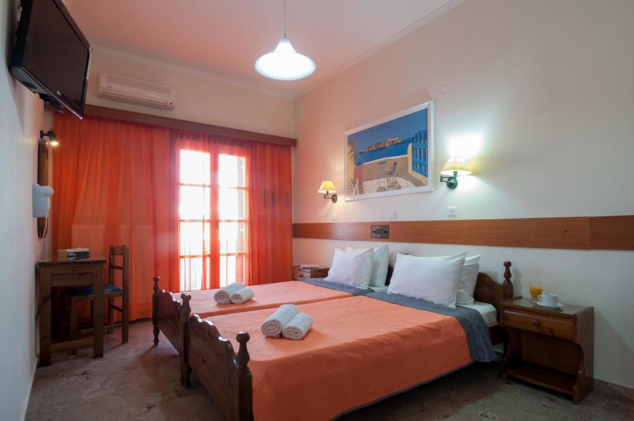 Holiday Beach Resort Santorini Перисса Экстерьер фото