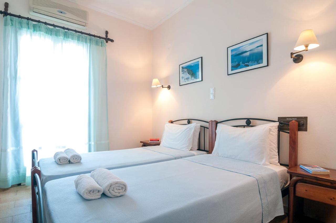 Holiday Beach Resort Santorini Перисса Экстерьер фото