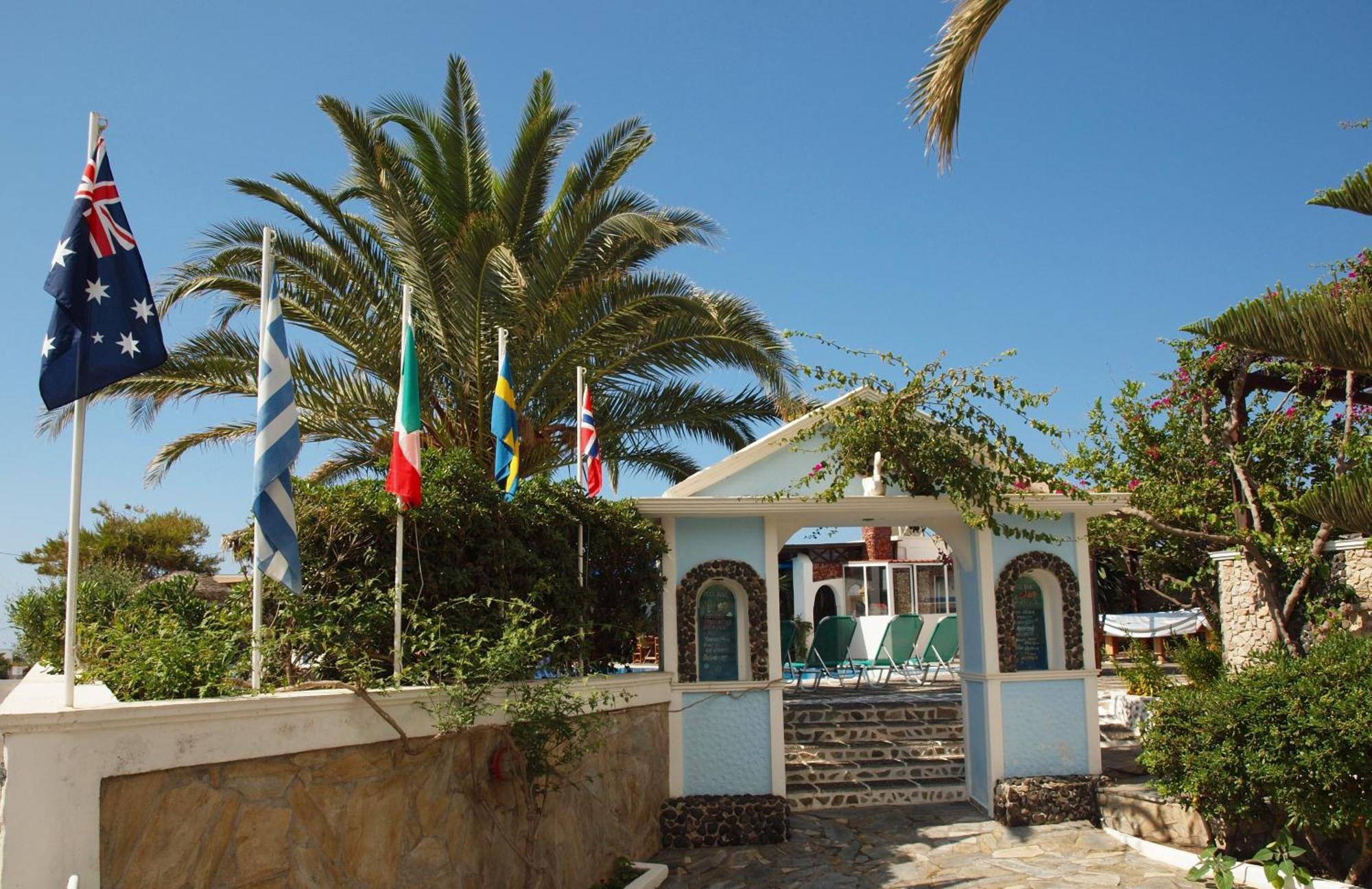 Holiday Beach Resort Santorini Перисса Экстерьер фото
