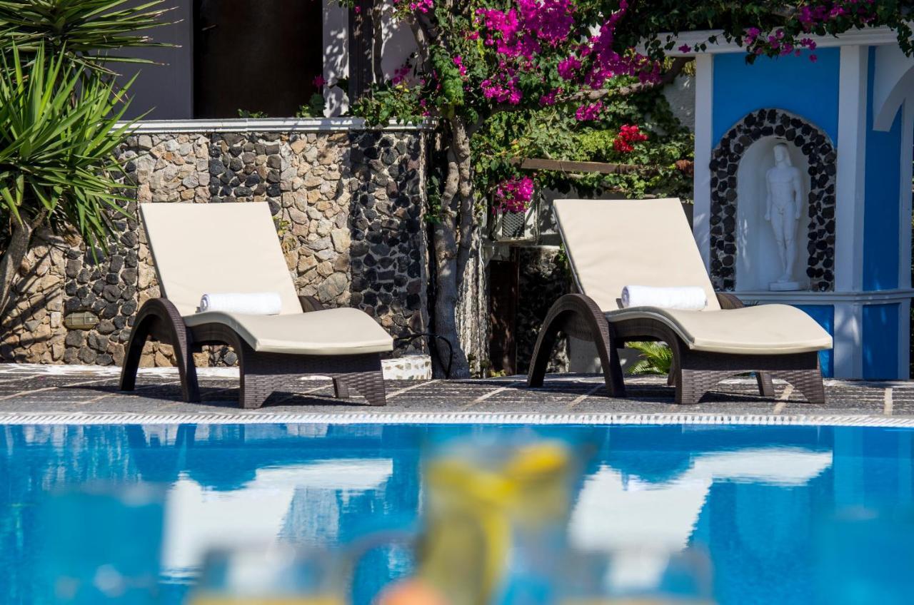 Holiday Beach Resort Santorini Перисса Экстерьер фото